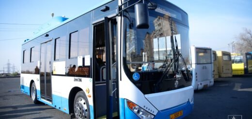 Avtobus